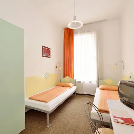 Hostal Mp *