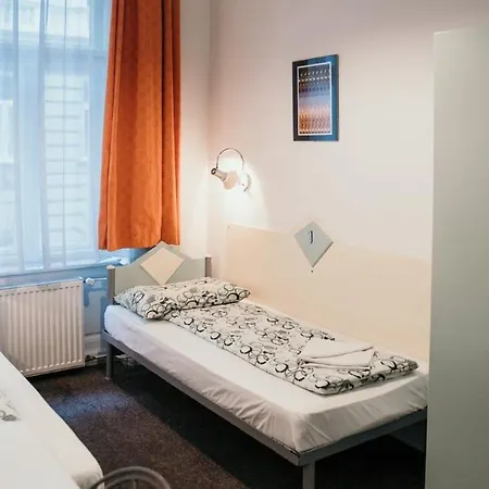 Mp Hostel *