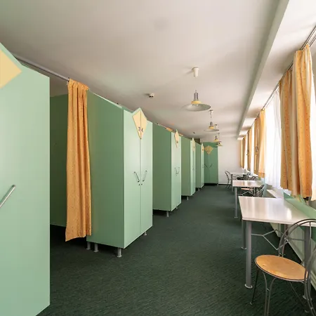 Hostel Mp *