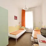 Hostel Mp *