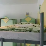 Mp Hostel *